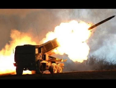 Βολές του συστήματος HIMARS των Αμερικανών Πεζοναυτών στην Αυστραλία (βίντεο)